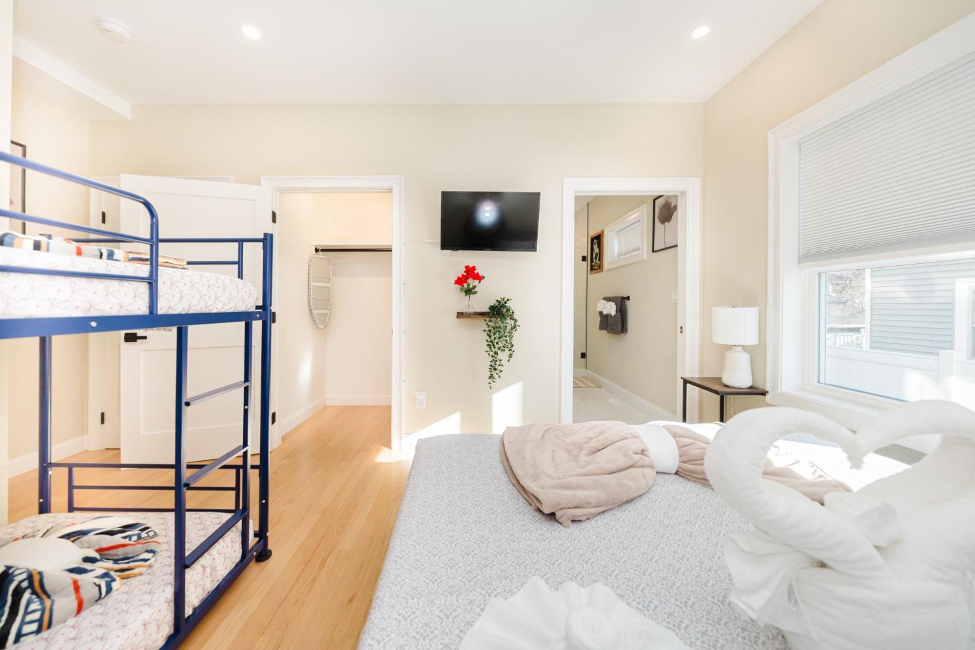 60-1 4Br Boston - Cozy New Apt Near Franklin Park Apartment *