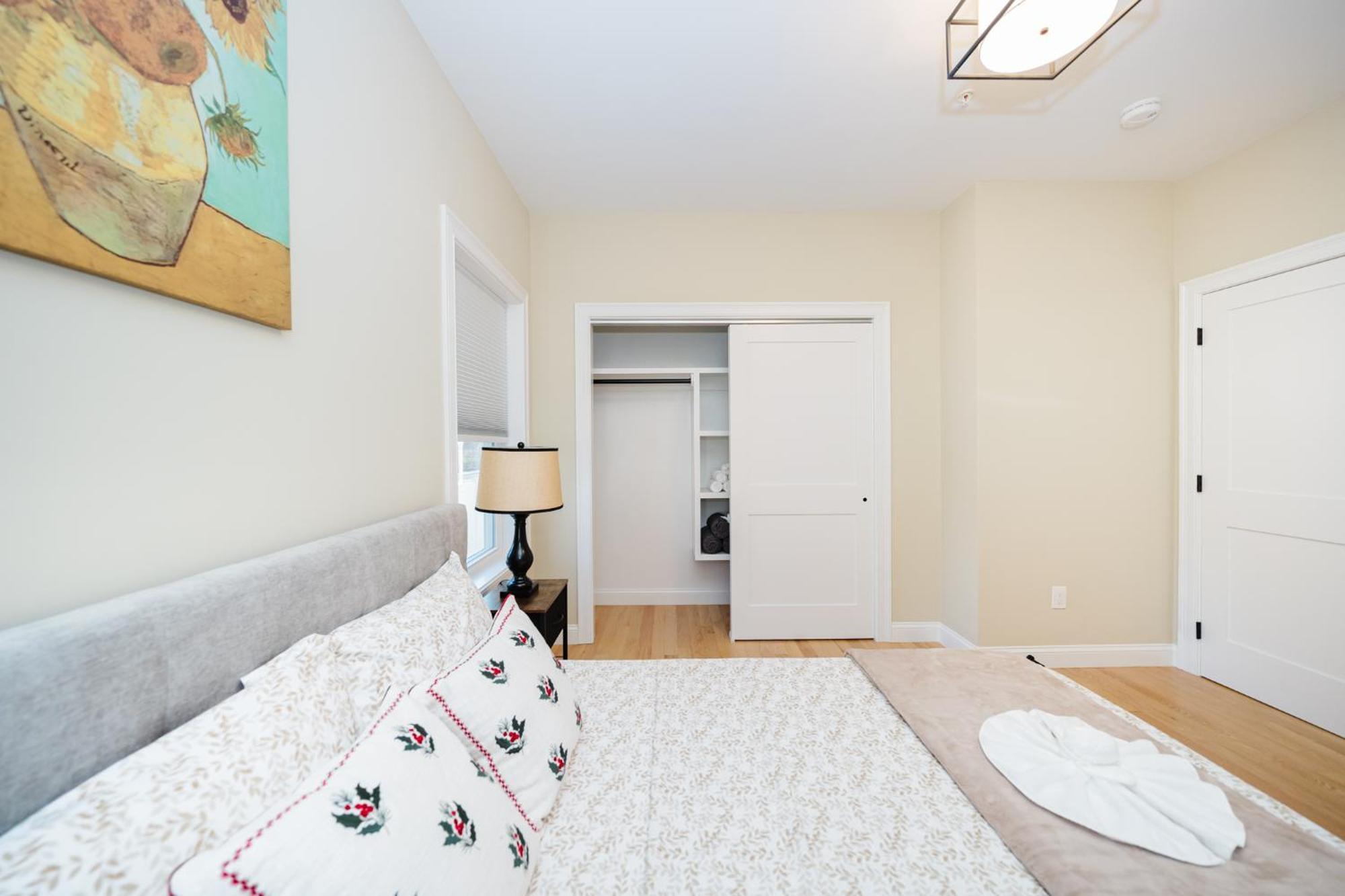 60-1 4Br Boston - Cozy New Apt Near Franklin Park Apartment *
